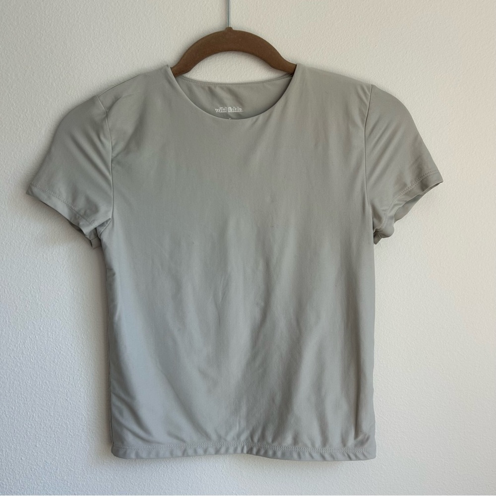 Wild Fable Soft Buttery Fitted Stretch T-shirt in Light‎ Gray